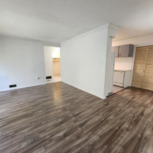 Photo 5 at 121 - 14159 104 Avenue, Whalley, North Surrey Photo 5 at 121 - 14159 104 Avenue, Whalley, North Surrey