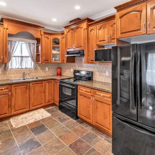 Photo 9 at 7119 148a Street, East Newton, Surrey Photo 9 at 7119 148a Street, East Newton, Surrey