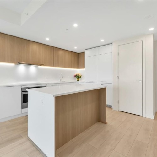 Photo 5 at 1902 - 13318 104 Avenue, Whalley, North Surrey Photo 5 at 1902 - 13318 104 Avenue, Whalley, North Surrey