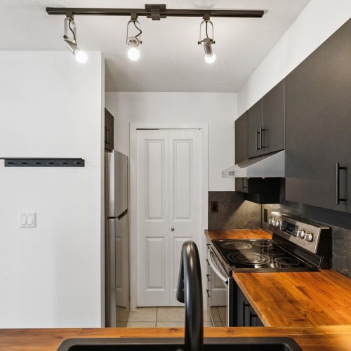 Photo 12 at 415 - 10866 City Parkway, Whalley, North Surrey Photo 12 at 415 - 10866 City Parkway, Whalley, North Surrey