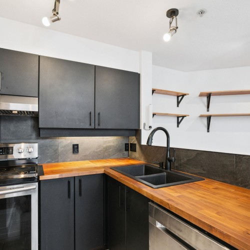 Photo 10 at 415 - 10866 City Parkway, Whalley, North Surrey Photo 10 at 415 - 10866 City Parkway, Whalley, North Surrey