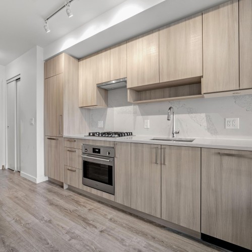 Photo 5 at 3204 - 13350 Central Avenue, Whalley, North Surrey Photo 5 at 3204 - 13350 Central Avenue, Whalley, North Surrey