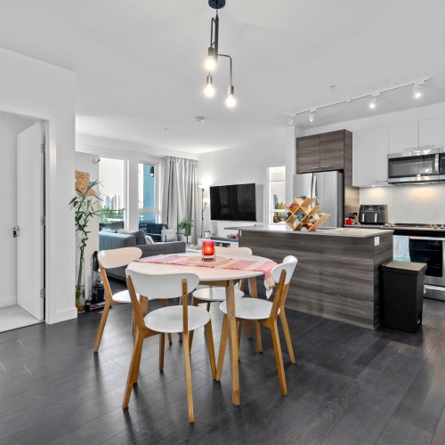 Photo 6 at 525 - 13963 105 Boulevard, Whalley, North Surrey Photo 6 at 525 - 13963 105 Boulevard, Whalley, North Surrey