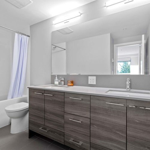 Photo 14 at 525 - 13963 105 Boulevard, Whalley, North Surrey Photo 14 at 525 - 13963 105 Boulevard, Whalley, North Surrey