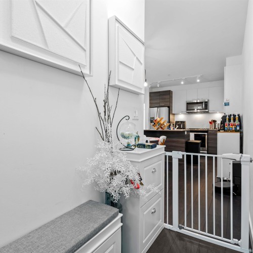 Photo 4 at 525 - 13963 105 Boulevard, Whalley, North Surrey Photo 4 at 525 - 13963 105 Boulevard, Whalley, North Surrey