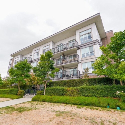 Photo 3 at 302 - 12039 64 Avenue, West Newton, Surrey Photo 3 at 302 - 12039 64 Avenue, West Newton, Surrey