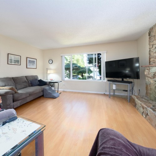 Photo 7 at 11436 Royal Crescent, Royal Heights, North Surrey Photo 7 at 11436 Royal Crescent, Royal Heights, North Surrey