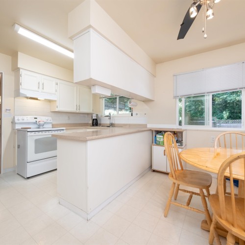 Photo 10 at 11436 Royal Crescent, Royal Heights, North Surrey Photo 10 at 11436 Royal Crescent, Royal Heights, North Surrey