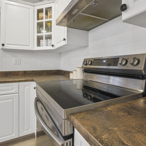 Photo 4 at 8213 152 Street, Fleetwood Tynehead, Surrey Photo 4 at 8213 152 Street, Fleetwood Tynehead, Surrey