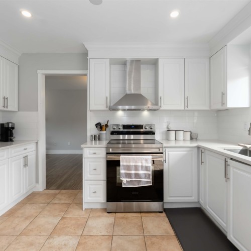 Photo 10 at 18166 54 Avenue, Cloverdale BC, Cloverdale Photo 10 at 18166 54 Avenue, Cloverdale BC, Cloverdale