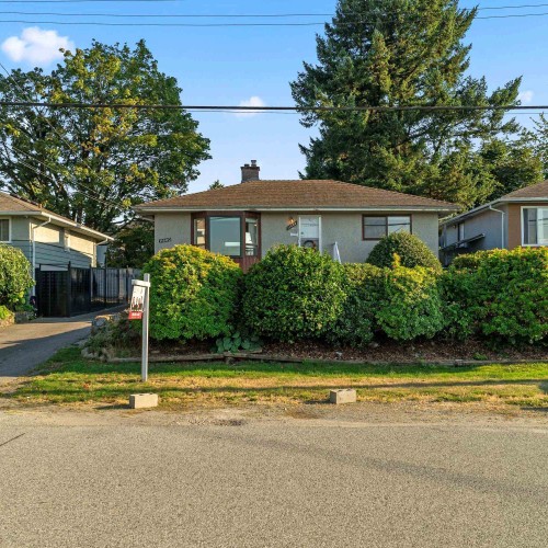 Photo 7 at 11660 98a Avenue, Royal Heights, North Surrey Photo 7 at 11660 98a Avenue, Royal Heights, North Surrey