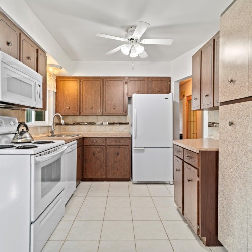 Photo 15 at 11660 98a Avenue, Royal Heights, North Surrey Photo 15 at 11660 98a Avenue, Royal Heights, North Surrey