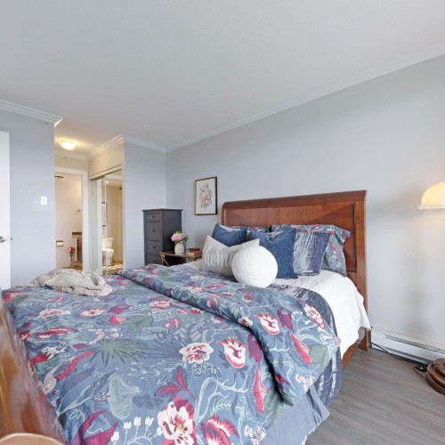 Photo 3 at 1805 - 10082 148 Street, Guildford, North Surrey Photo 3 at 1805 - 10082 148 Street, Guildford, North Surrey