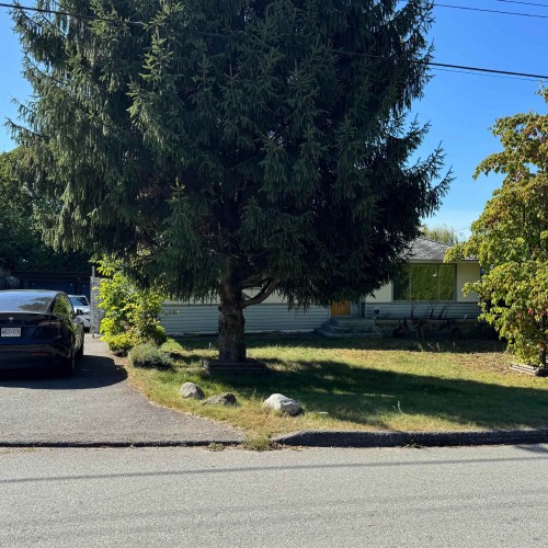 Photo 1 at 13654 Larner Road, Bolivar Heights, North Surrey Photo 1 at 13654 Larner Road, Bolivar Heights, North Surrey