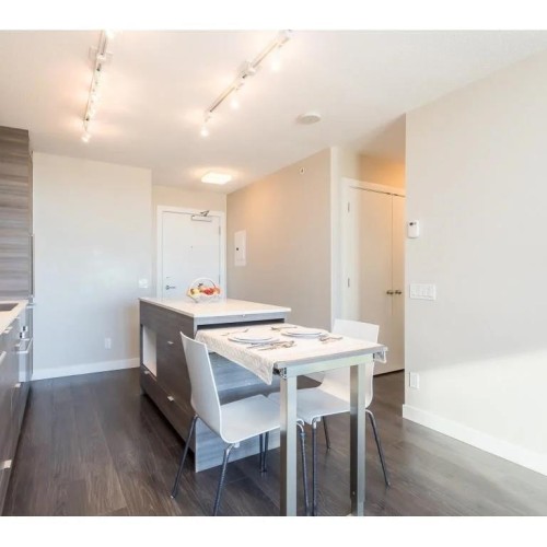 Photo 5 at 2009 - 13398 104 Avenue, Whalley, North Surrey Photo 5 at 2009 - 13398 104 Avenue, Whalley, North Surrey