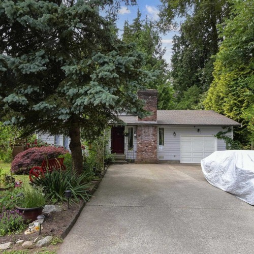 Photo 2 at 10595 154a Street, Guildford, North Surrey Photo 2 at 10595 154a Street, Guildford, North Surrey