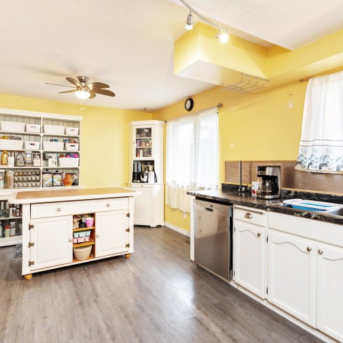 Photo 11 at 10595 154a Street, Guildford, North Surrey Photo 11 at 10595 154a Street, Guildford, North Surrey