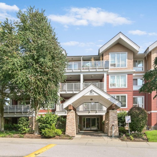 Photo 1 at 306 - 6450 194 Street, Clayton, Cloverdale Photo 1 at 306 - 6450 194 Street, Clayton, Cloverdale