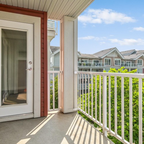 Photo 10 at 306 - 6450 194 Street, Clayton, Cloverdale Photo 10 at 306 - 6450 194 Street, Clayton, Cloverdale