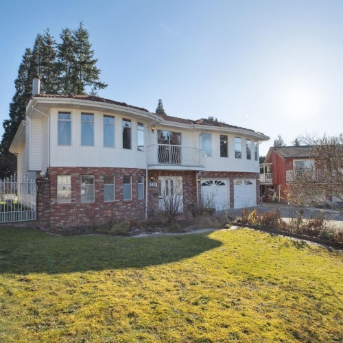 Photo 2 at 8710 151 Street, Bear Creek Green Timbers, Surrey Photo 2 at 8710 151 Street, Bear Creek Green Timbers, Surrey