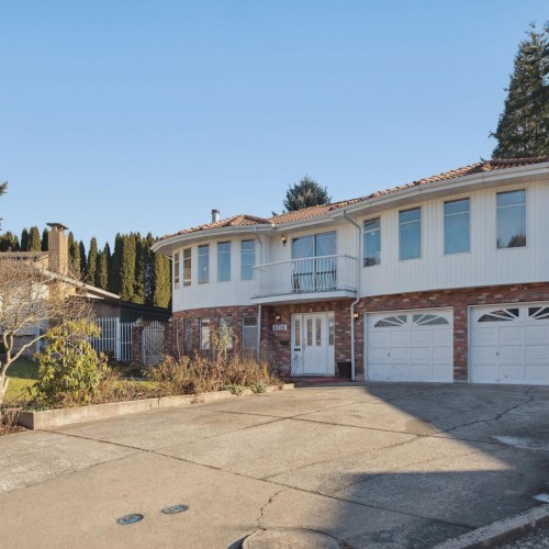 Photo 3 at 8710 151 Street, Bear Creek Green Timbers, Surrey Photo 3 at 8710 151 Street, Bear Creek Green Timbers, Surrey