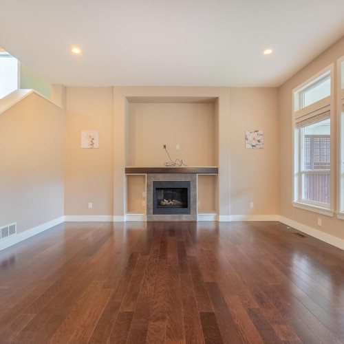 Photo 3 at 7758 169a Street, Fleetwood Tynehead, Surrey Photo 3 at 7758 169a Street, Fleetwood Tynehead, Surrey