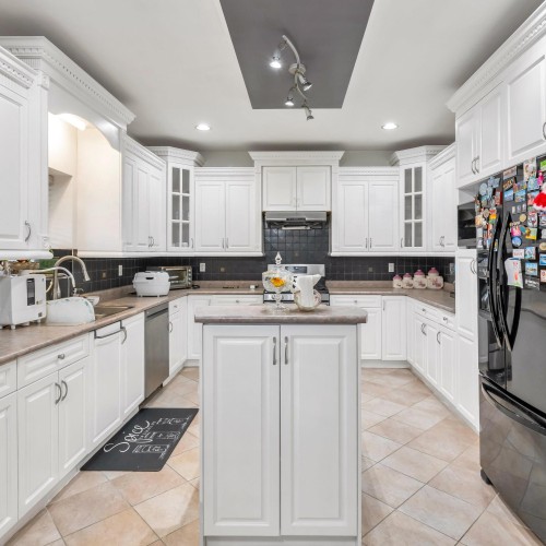 Photo 7 at 9093 141b Street, Bear Creek Green Timbers, Surrey Photo 7 at 9093 141b Street, Bear Creek Green Timbers, Surrey