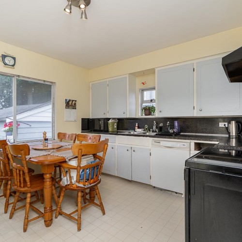 Photo 10 at 11031 131a Street, Whalley, North Surrey Photo 10 at 11031 131a Street, Whalley, North Surrey