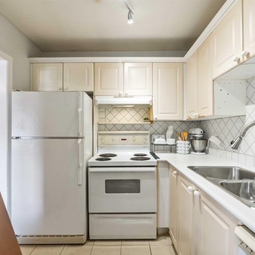 Photo 23 at 402 - 8142 120a Street, Queen Mary Park Surrey, Surrey Photo 23 at 402 - 8142 120a Street, Queen Mary Park Surrey, Surrey