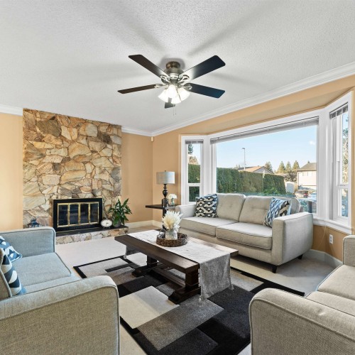 Photo 6 at 15796 95a Avenue, Fleetwood Tynehead, Surrey Photo 6 at 15796 95a Avenue, Fleetwood Tynehead, Surrey