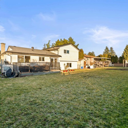 Photo 3 at 15796 95a Avenue, Fleetwood Tynehead, Surrey Photo 3 at 15796 95a Avenue, Fleetwood Tynehead, Surrey