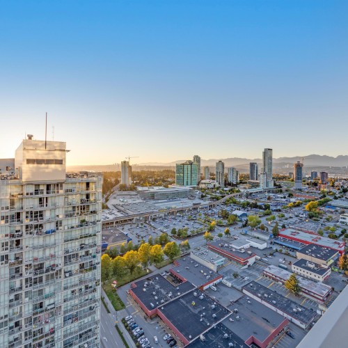 Photo 8 at 4505 - 13696 100 Avenue, Whalley, North Surrey Photo 8 at 4505 - 13696 100 Avenue, Whalley, North Surrey