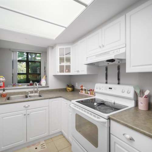 Photo 6 at 101 - 10899 University Drive, Whalley, North Surrey Photo 6 at 101 - 10899 University Drive, Whalley, North Surrey