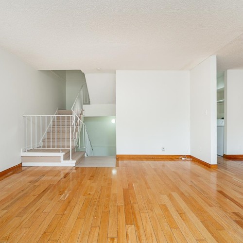 Photo 2 at 10570 Holly Park Lane, Guildford, North Surrey Photo 2 at 10570 Holly Park Lane, Guildford, North Surrey