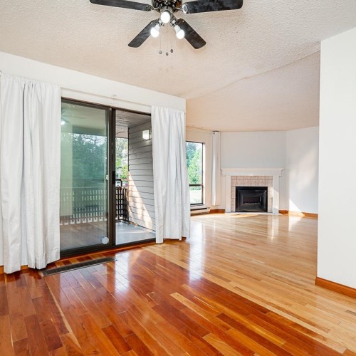 Photo 7 at 10570 Holly Park Lane, Guildford, North Surrey Photo 7 at 10570 Holly Park Lane, Guildford, North Surrey