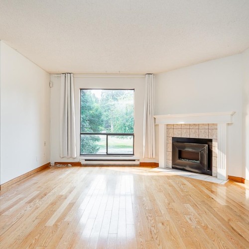 Photo 9 at 10570 Holly Park Lane, Guildford, North Surrey Photo 9 at 10570 Holly Park Lane, Guildford, North Surrey