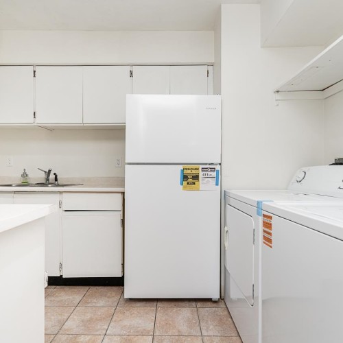 Photo 10 at 10570 Holly Park Lane, Guildford, North Surrey Photo 10 at 10570 Holly Park Lane, Guildford, North Surrey