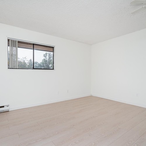 Photo 15 at 10570 Holly Park Lane, Guildford, North Surrey Photo 15 at 10570 Holly Park Lane, Guildford, North Surrey