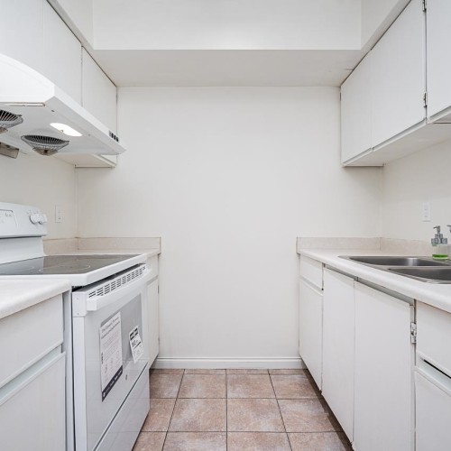 Photo 11 at 10570 Holly Park Lane, Guildford, North Surrey Photo 11 at 10570 Holly Park Lane, Guildford, North Surrey