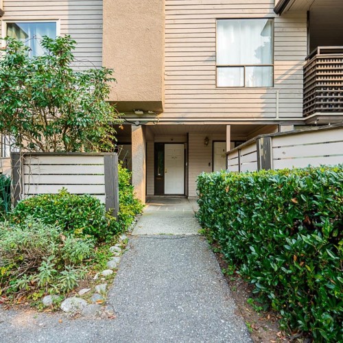 Photo 29 at 10570 Holly Park Lane, Guildford, North Surrey Photo 29 at 10570 Holly Park Lane, Guildford, North Surrey