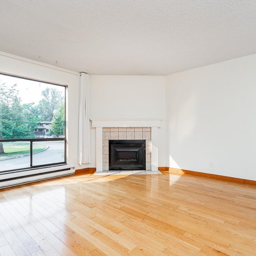 Photo 8 at 10570 Holly Park Lane, Guildford, North Surrey Photo 8 at 10570 Holly Park Lane, Guildford, North Surrey