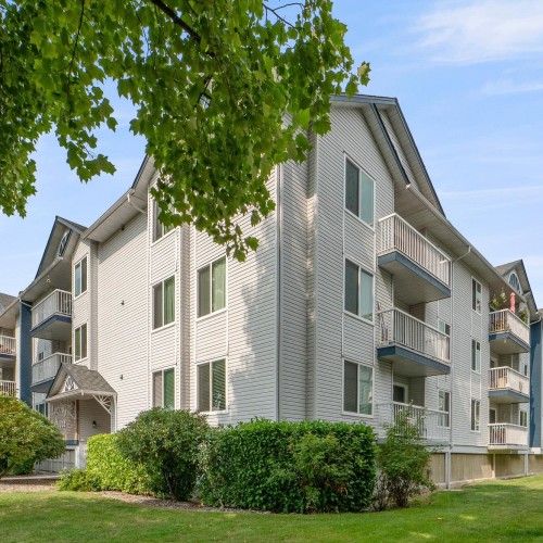 Photo 2 at 309 - 17695 58 Avenue, Cloverdale BC, Cloverdale Photo 2 at 309 - 17695 58 Avenue, Cloverdale BC, Cloverdale