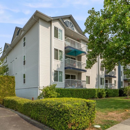 Photo 3 at 309 - 17695 58 Avenue, Cloverdale BC, Cloverdale Photo 3 at 309 - 17695 58 Avenue, Cloverdale BC, Cloverdale