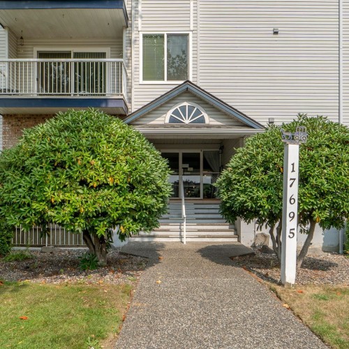 Photo 4 at 309 - 17695 58 Avenue, Cloverdale BC, Cloverdale Photo 4 at 309 - 17695 58 Avenue, Cloverdale BC, Cloverdale