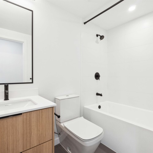 Photo 11 at 1411 - 13685 102 Avenue, Whalley, North Surrey Photo 11 at 1411 - 13685 102 Avenue, Whalley, North Surrey