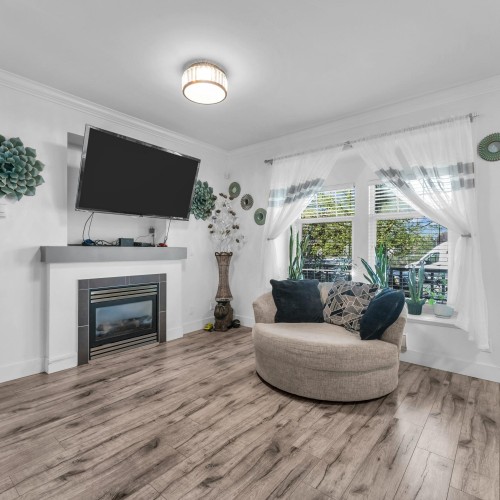 Photo 3 at 6686 192 Street, Clayton, Cloverdale Photo 3 at 6686 192 Street, Clayton, Cloverdale