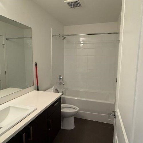 Photo 7 at 307 - 15858 Fraser Highway, Fleetwood Tynehead, Surrey Photo 7 at 307 - 15858 Fraser Highway, Fleetwood Tynehead, Surrey