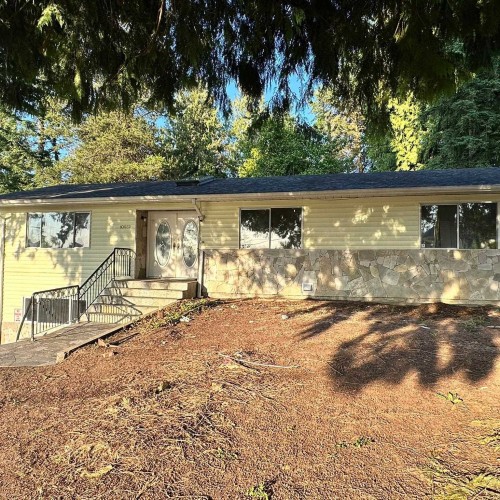 Photo 3 at 10032 122 Street, Cedar Hills, North Surrey Photo 3 at 10032 122 Street, Cedar Hills, North Surrey