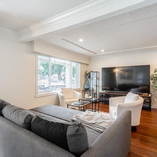 Photo 4 at 8466 123 Street, Queen Mary Park Surrey, Surrey Photo 4 at 8466 123 Street, Queen Mary Park Surrey, Surrey