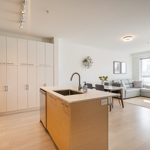 Photo 6 at 519 - 13963 105 Boulevard, Whalley, North Surrey Photo 6 at 519 - 13963 105 Boulevard, Whalley, North Surrey